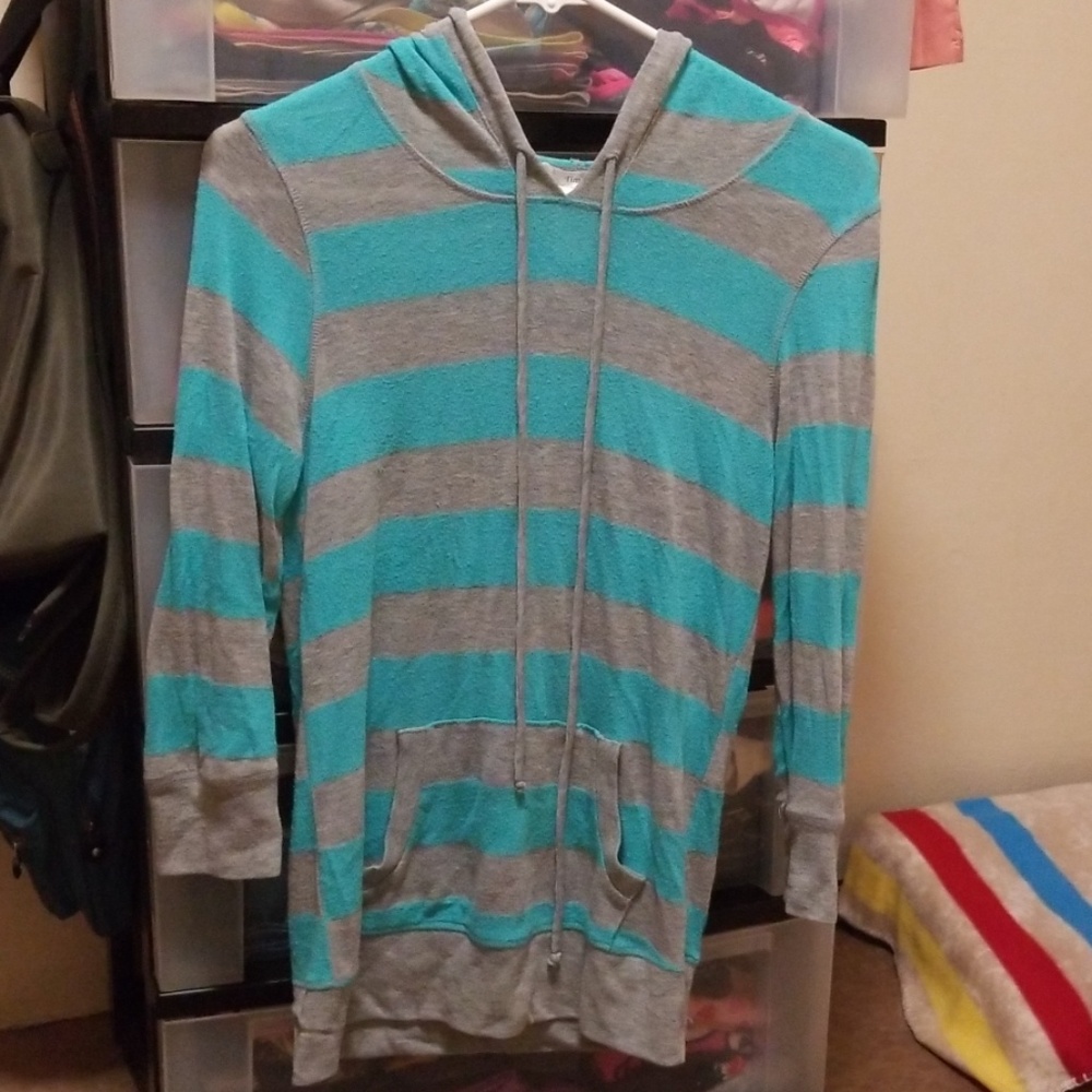 Sweater - Picture 1 of 3